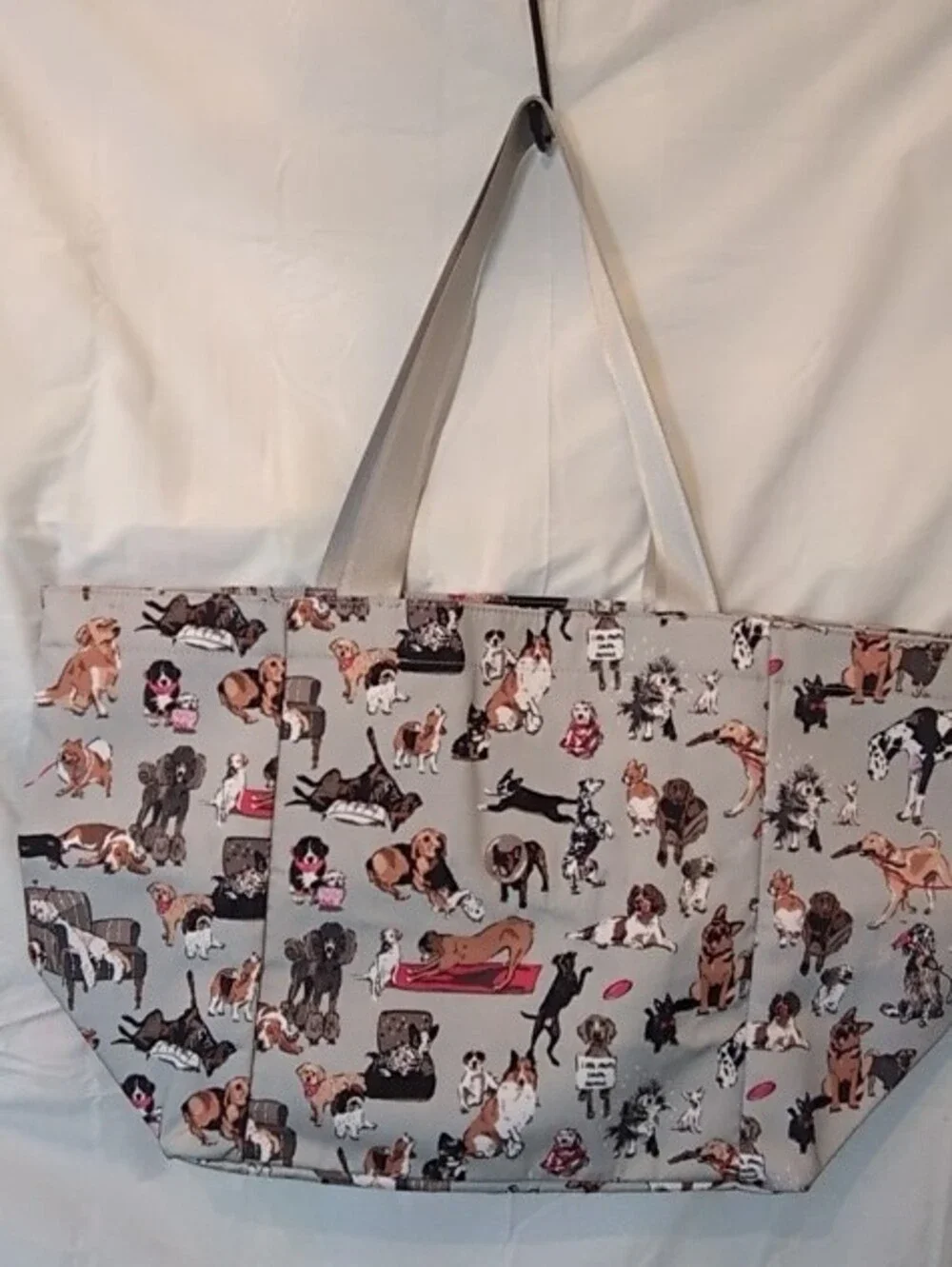 Vera Bradley Best In Show Tote - Picture 3 of 4